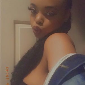 Meet your Posher, Shaikela